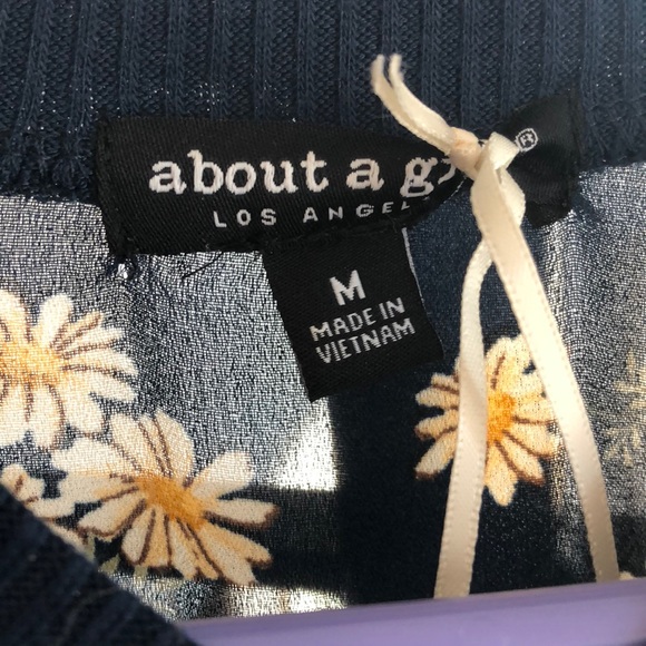 Flower Jacket - Picture 2 of 3